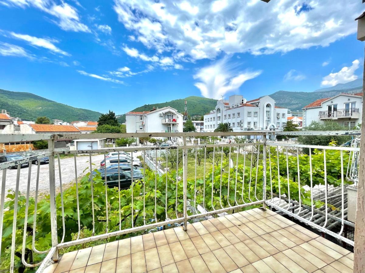 Garden House Budva Exterior photo