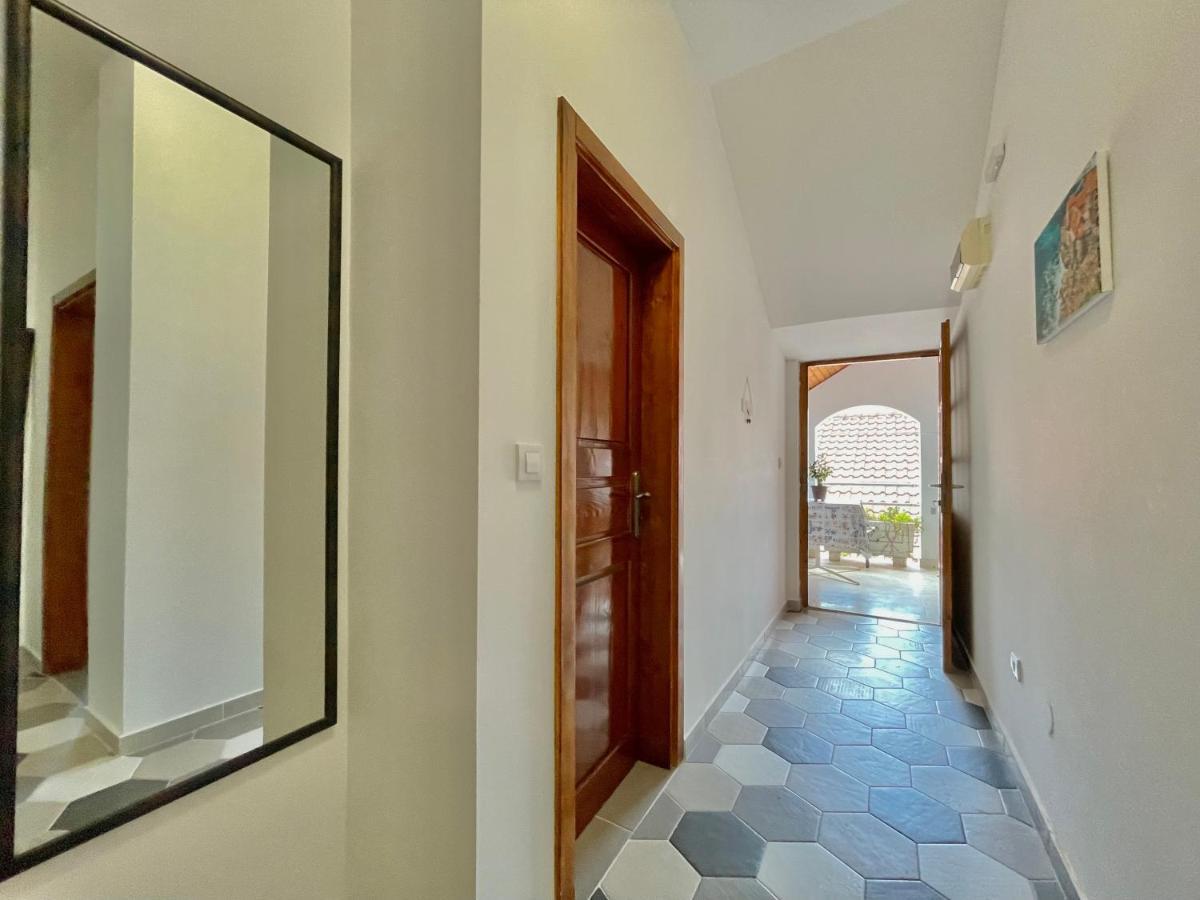 Garden House Budva Exterior photo