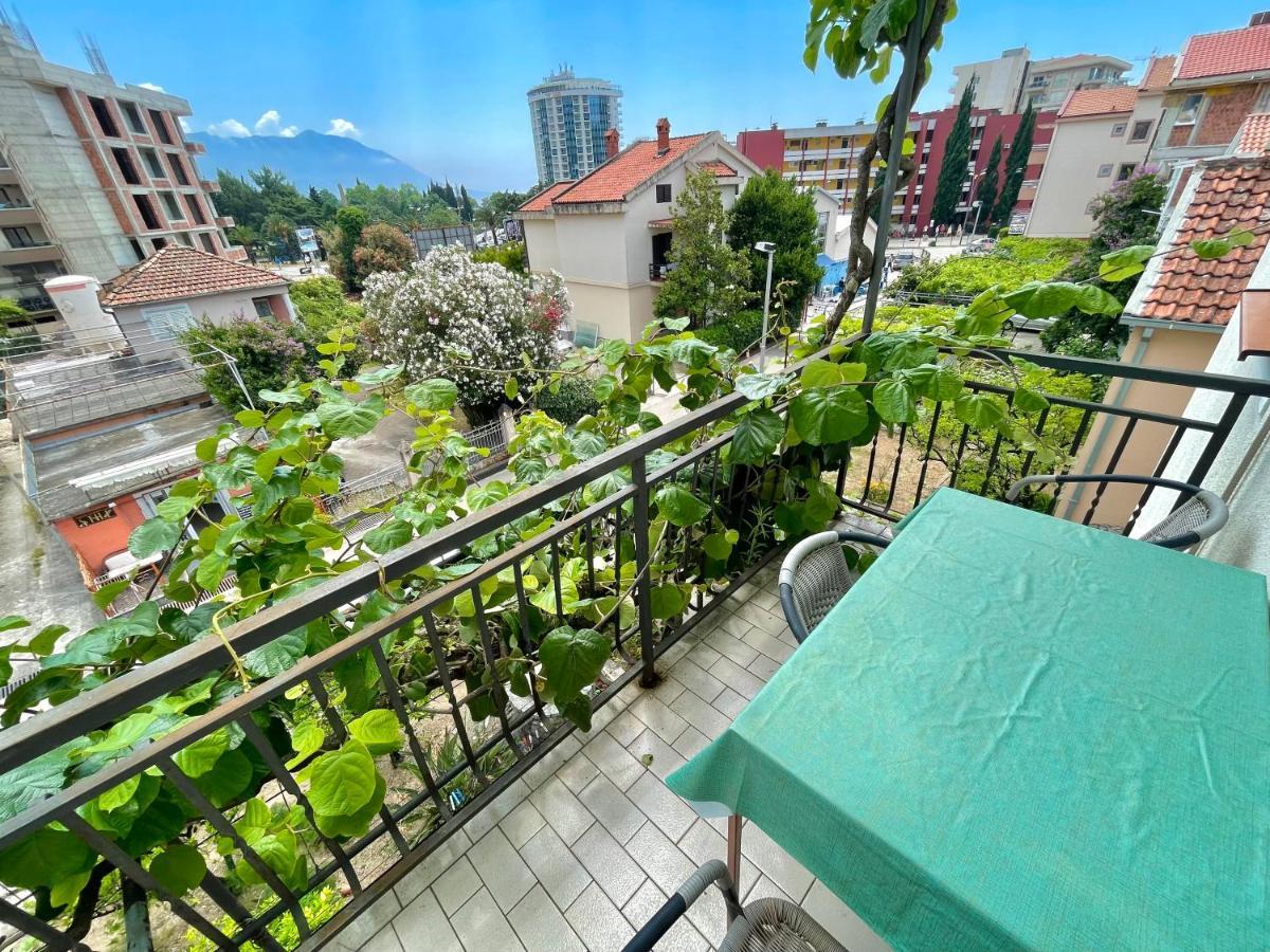 Garden House Budva Exterior photo