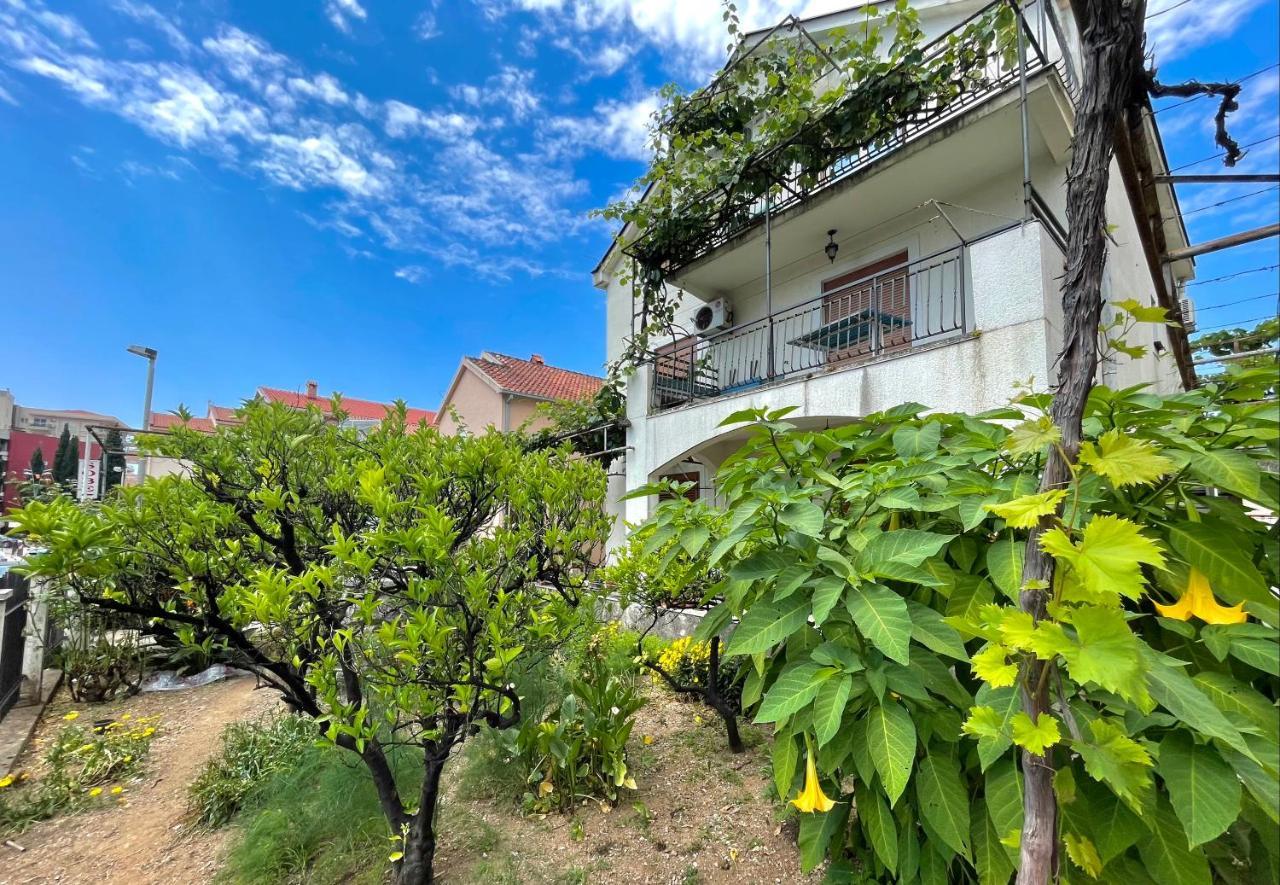 Garden House Budva Exterior photo